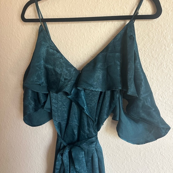 Lulu's Emerald Green Ruffle Cold-Shoulder Maxi Dress - Picture 4 of 15